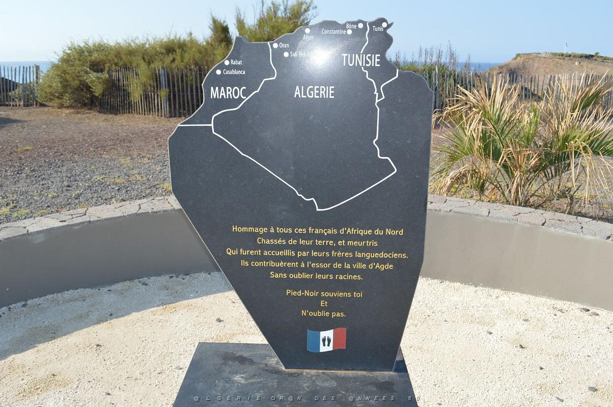 LA STELE DES P.N. AU CAP D AGDE AUX FALAISES DE LA CONQUE (7).JPG
